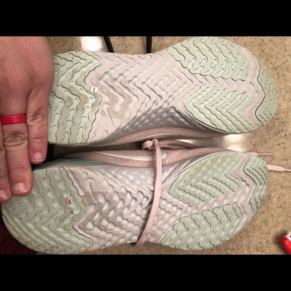 Nike React Running Shoes - image 4